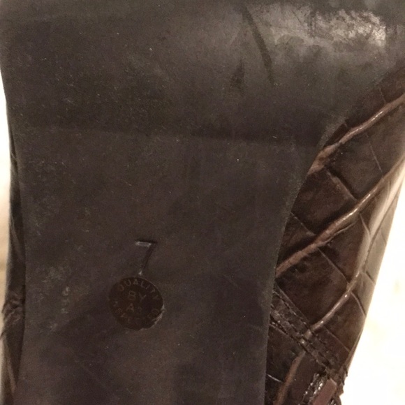 Leather Boots - Picture 8 of 8